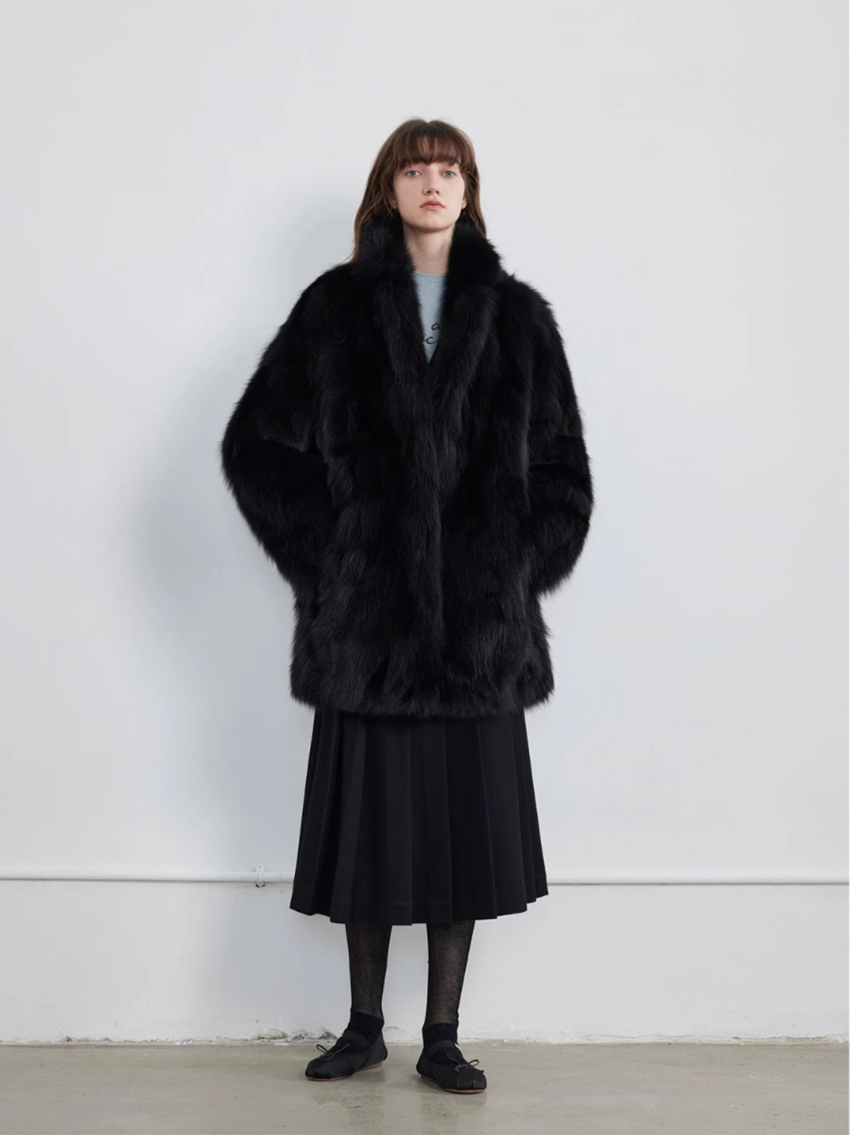 The Sable Suit — Off-Shoulder Fox Fur Jacket with Suit Collar