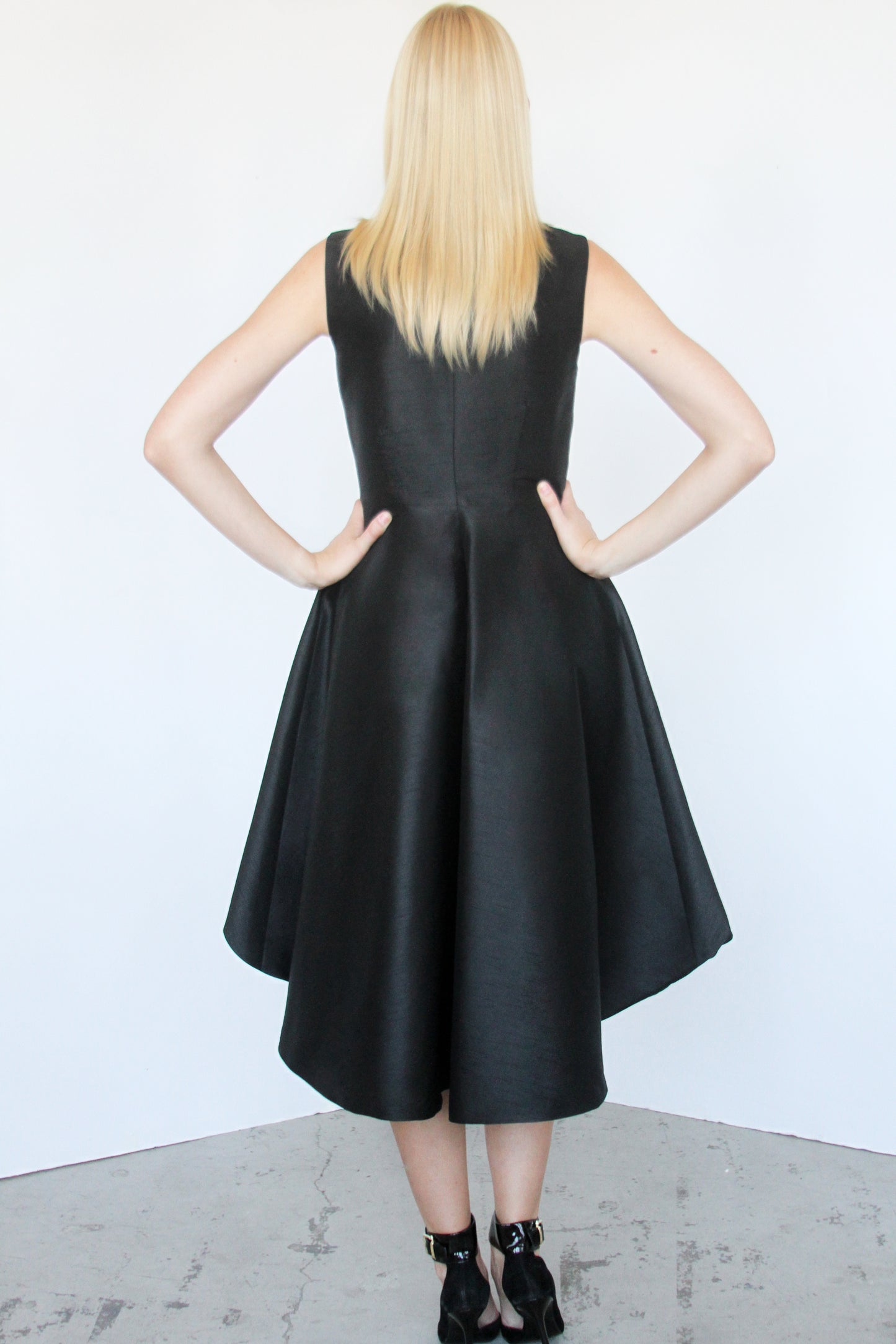 Black Hi/Lo Sleeveless Dupioni Dress – Made in New York