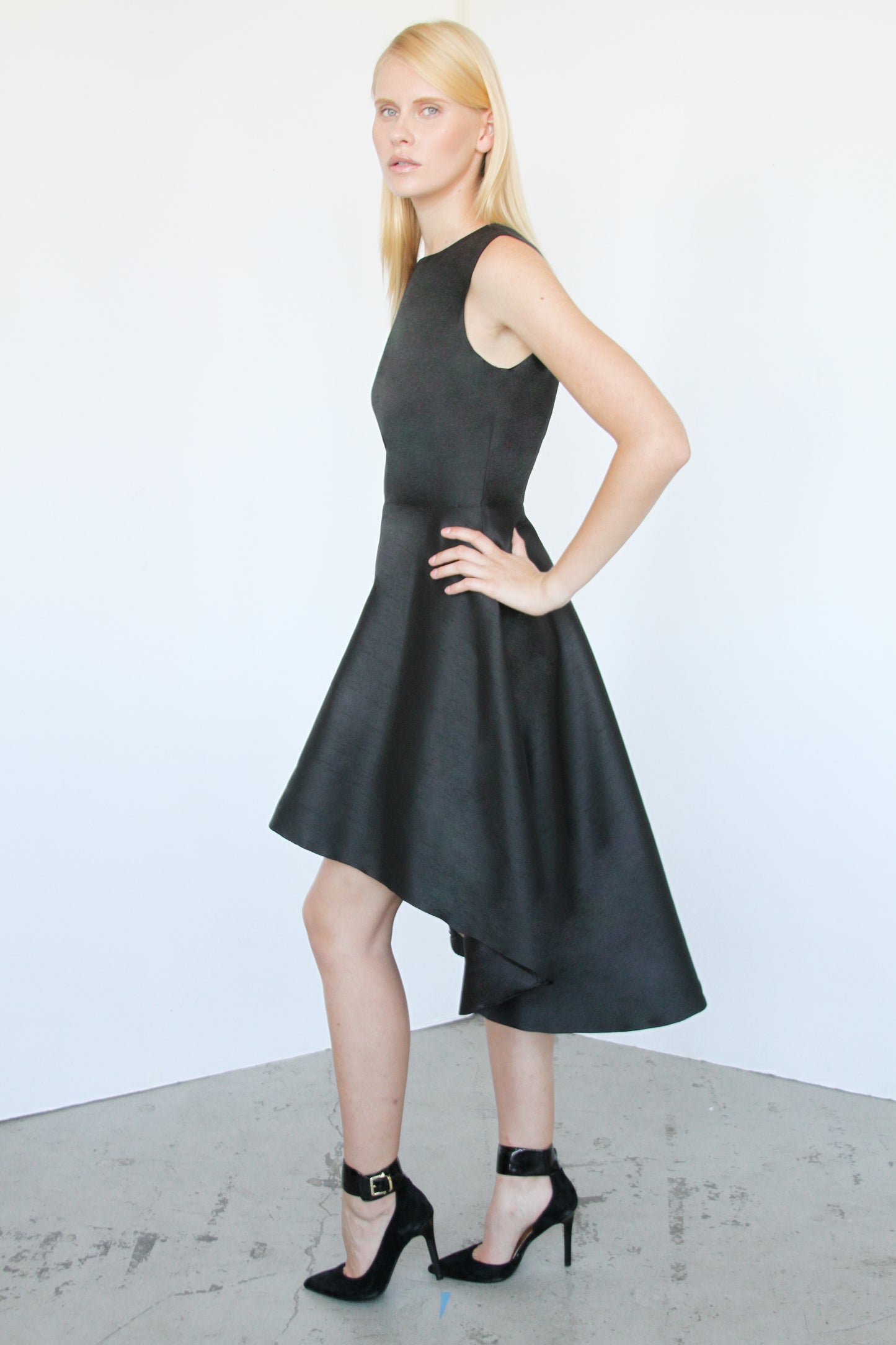 Black Hi/Lo Sleeveless Dupioni Dress – Made in New York