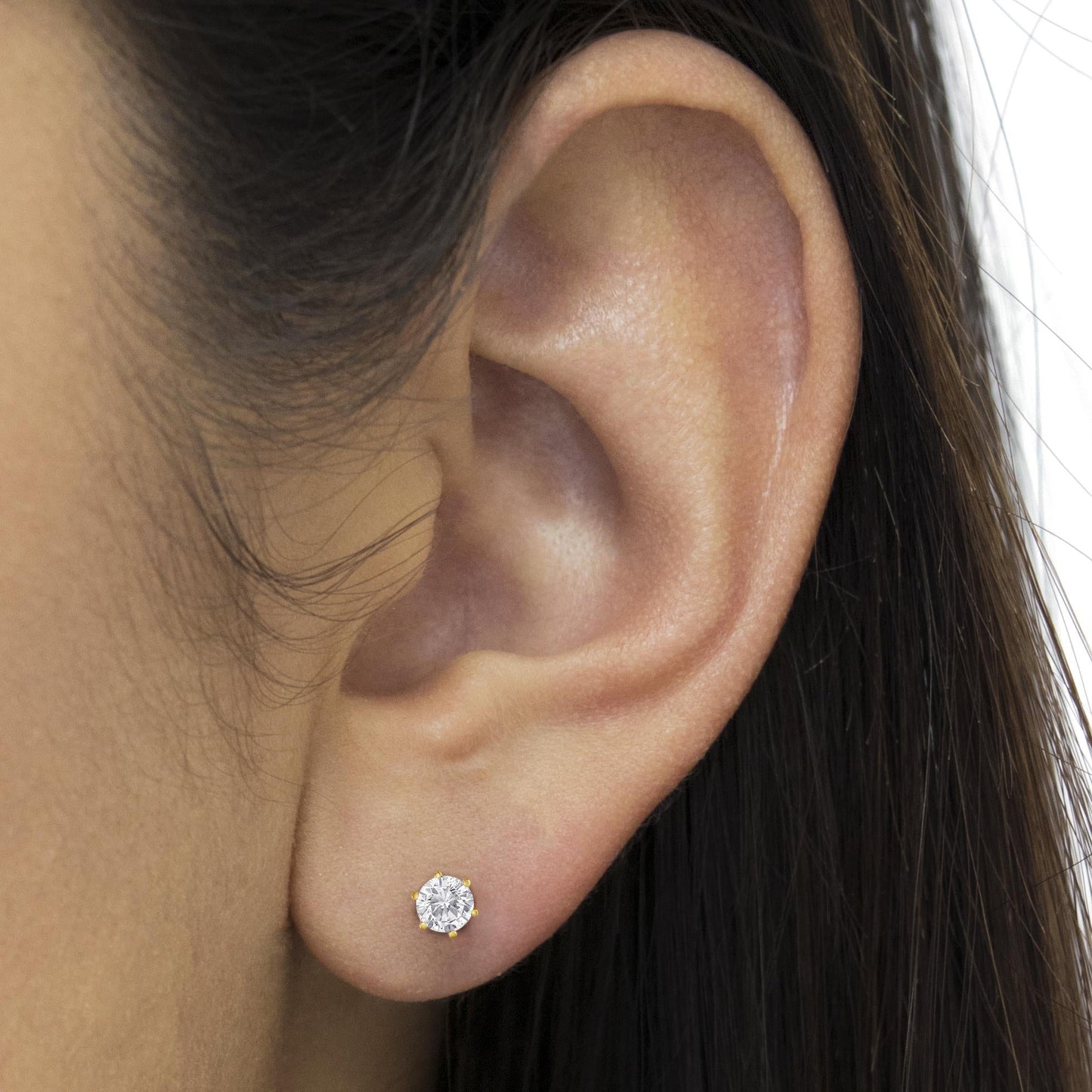 18K Yellow Gold Round Brilliant-Cut Diamond Stud Earrings – 1.50 CTW